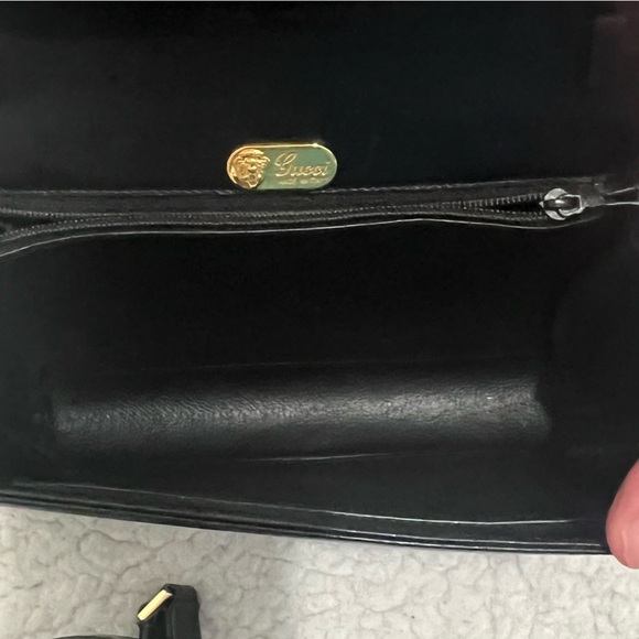 Beautiful Gucci clutch with strap - Picture 7 of 16